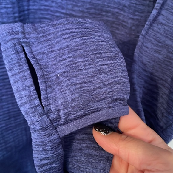 Nike active top - Picture 5 of 5